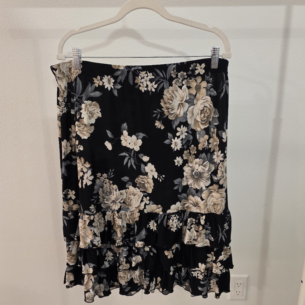 Susan Lawrence Black Floral Ruffle A-Line Skirt